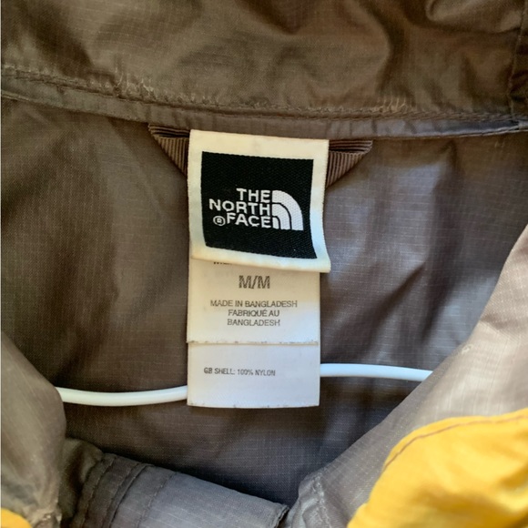 The North Face water resistant windbreaker - Picture 5 of 6